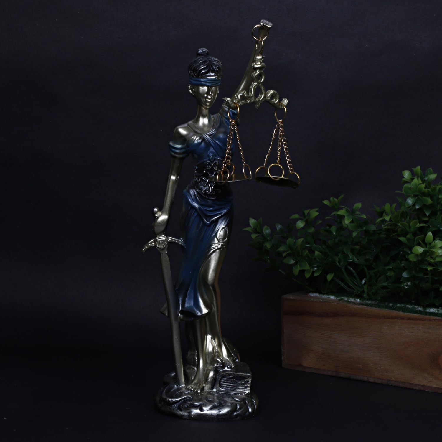 Lady Justice Statue Greek Roman Goddess of Justice Lady Of Law And Equality Andha Kanoon Multicolor 9 Inch - SvarupArt